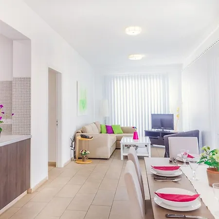 Napian Lejlighedshotel Ayia Napa